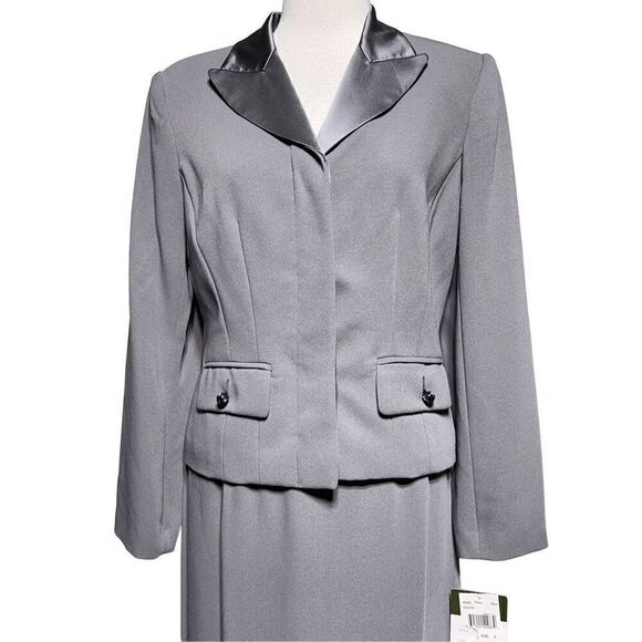 Cynthia Howe by Maggy Boutique Grey Skirt Suit Size 6 NWT - Picture 2 of 5